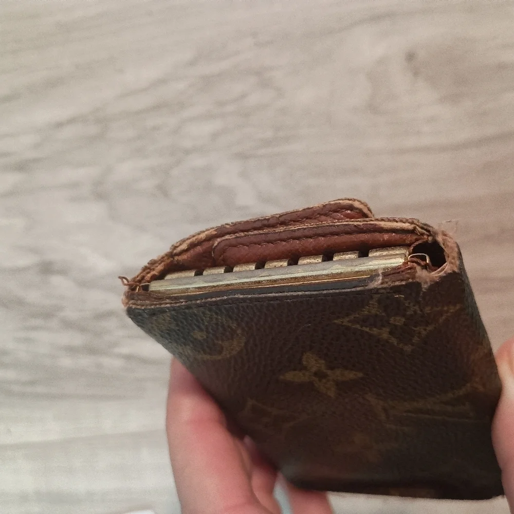 LOUIS VUITTON Key Case Monogram Beige Monogram Canvas Authentic